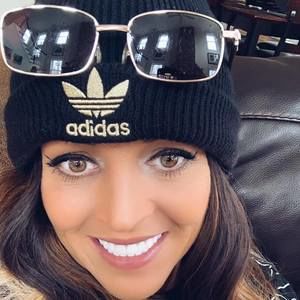 Meet your Posher, Carla